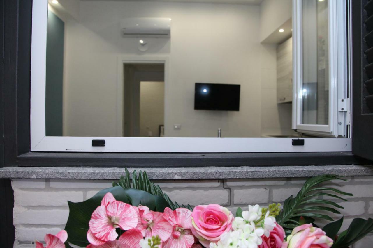 Casa Adamo Apartment Napoli Bagian luar foto
