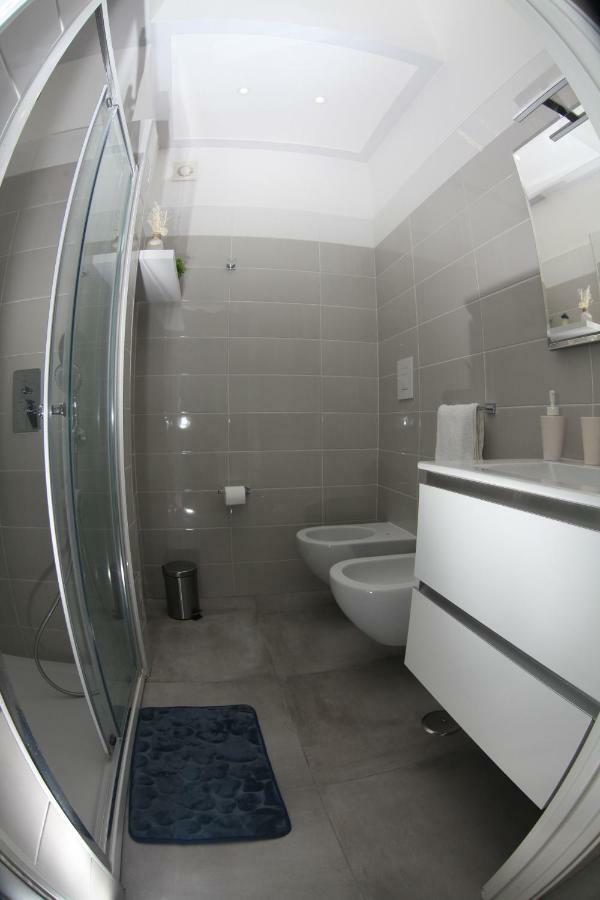 Casa Adamo Apartment Napoli Bagian luar foto